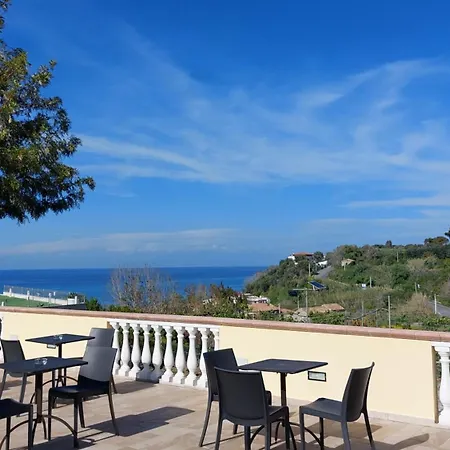 Residenza La Grazia - Free Parking - Tropea