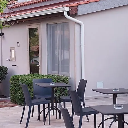 Residenza La Grazia - Free Parking - Aparthotel