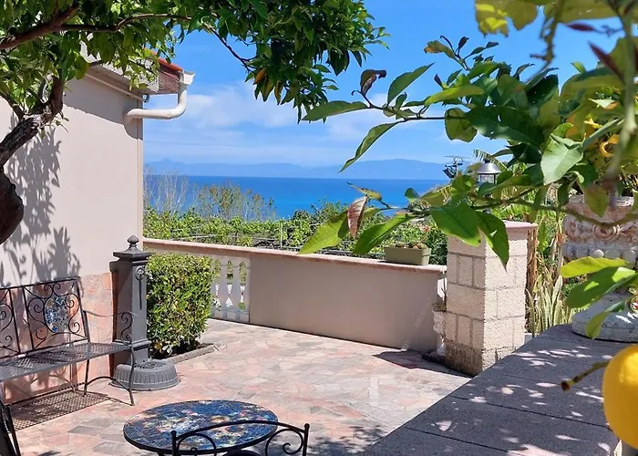 Hotel apartamentowy Residenza La Grazia - Free Parking - Tropea